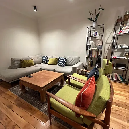 Elegance & Charm In Heart Of Daguerre Paris