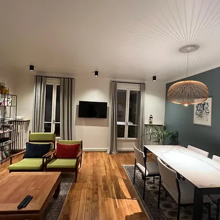 Elegance & Charm In Heart Of Daguerre Apartment Paris