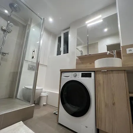 Apartment Elegance & Charm In Heart Of Daguerre Paris