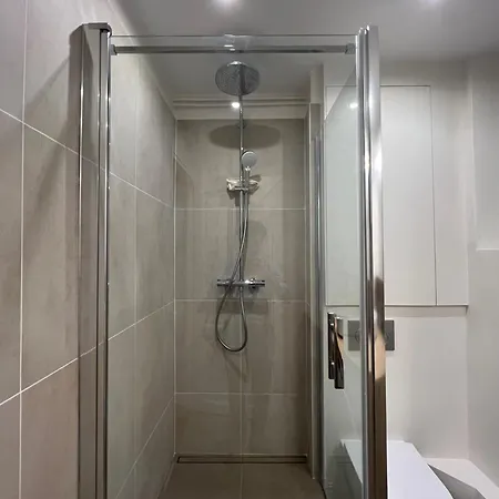 Elegance & Charm In Heart Of Daguerre * Paris