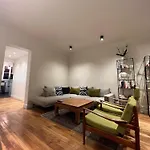 Elegance & Charm In Heart Of Daguerre * Párizs